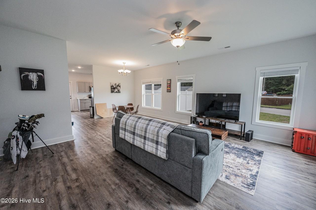 103 Crooked Run Dr - Photo 4 of 21