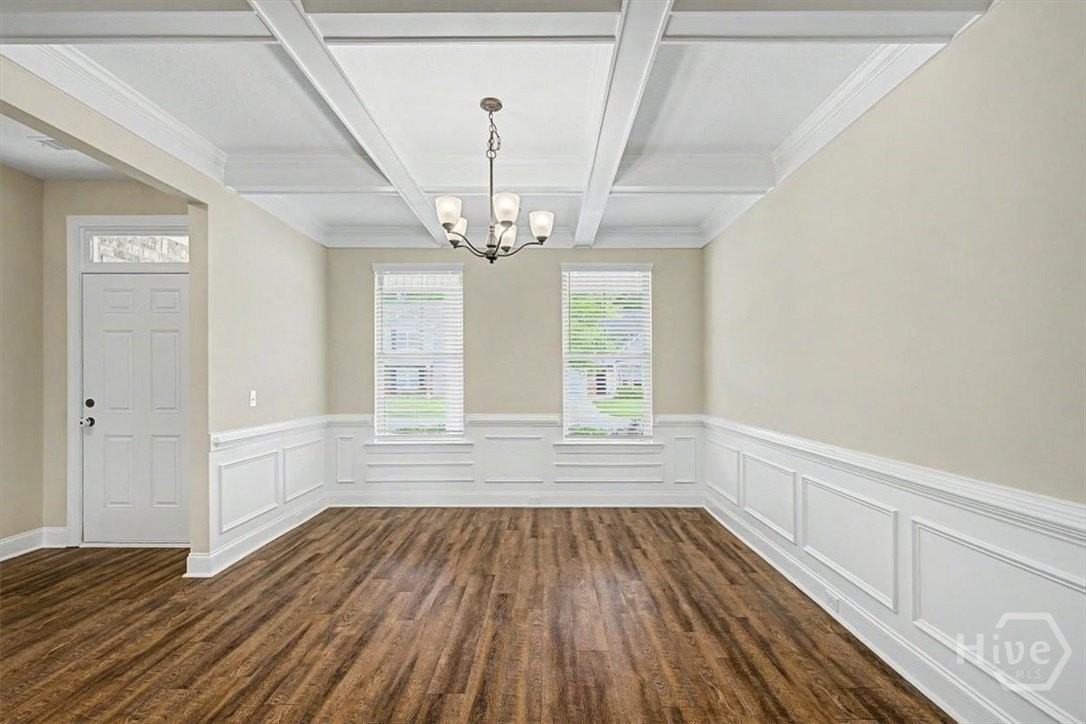 346 Coconut Dr - Photo 5 of 38