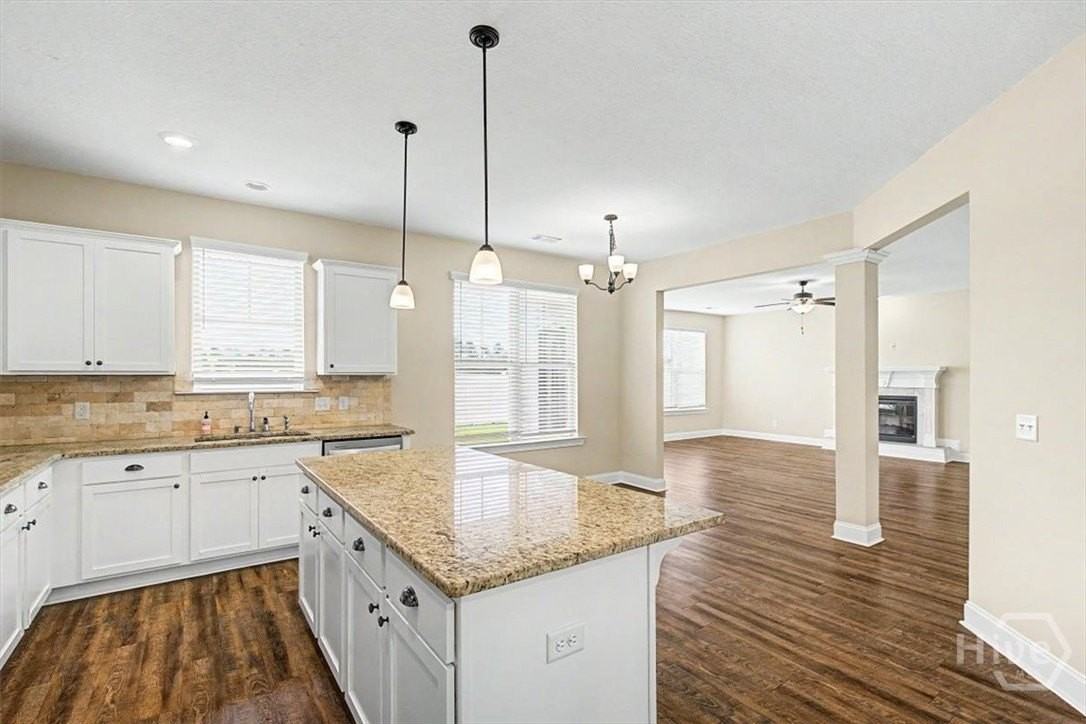 346 Coconut Dr - Photo 6 of 38