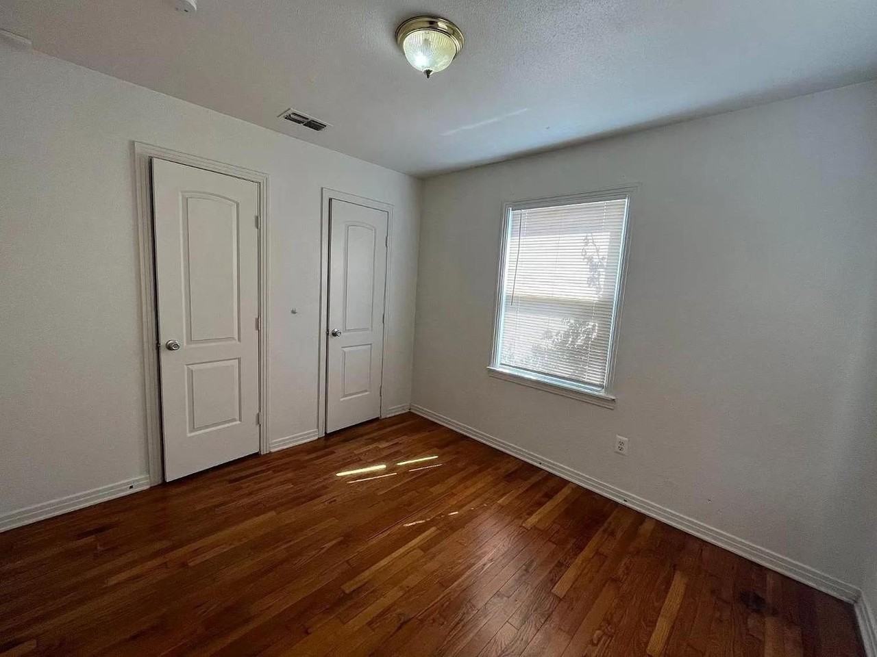 4601 32nd St - Photo 6 of 12