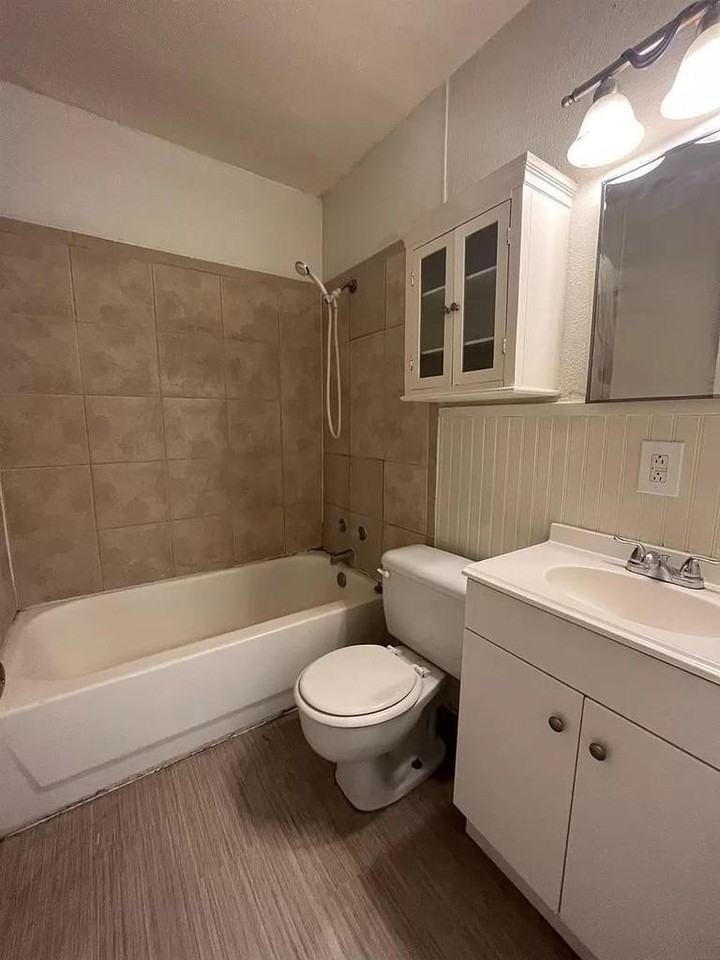 4601 32nd St - Photo 7 of 12