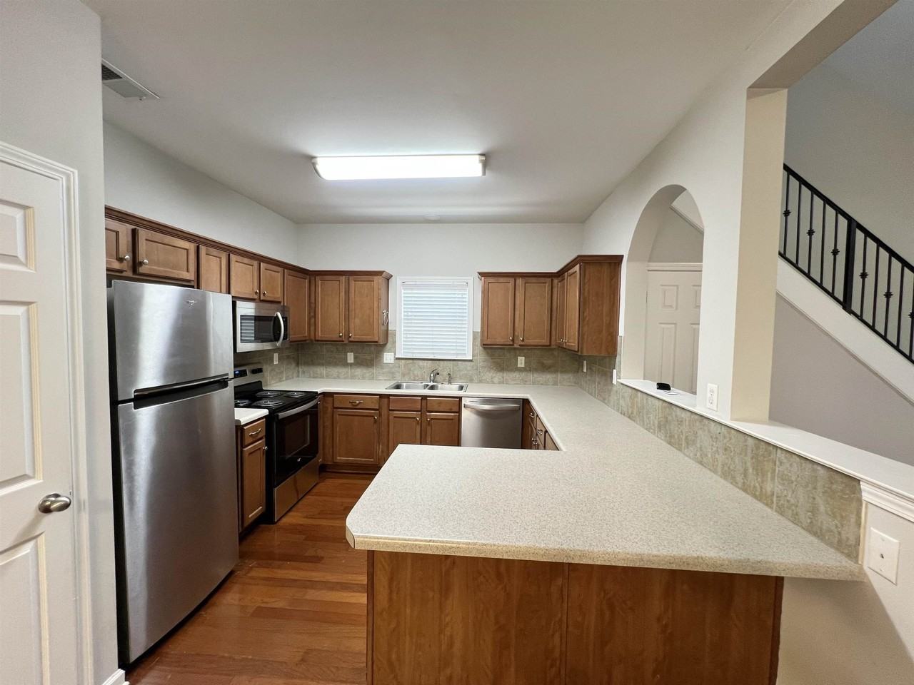 154 Island Bluff Dr - Photo 5 of 22