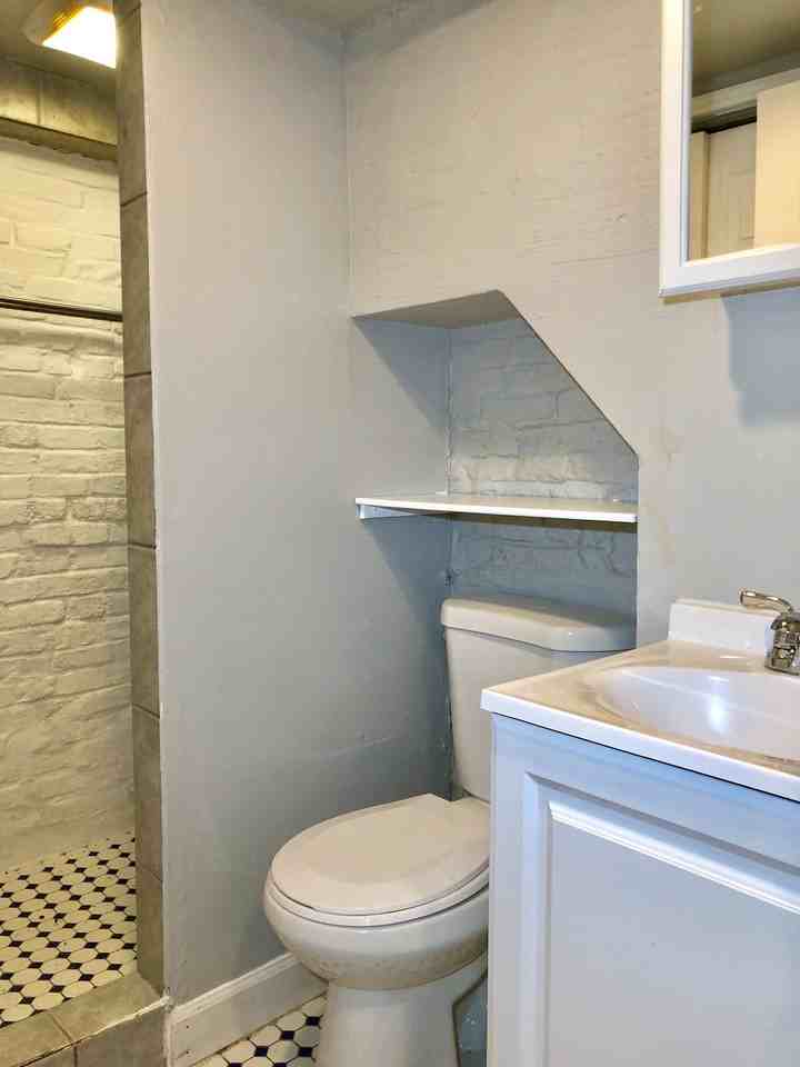 Unit for rent in Highlandtown - Photo 2 of 6