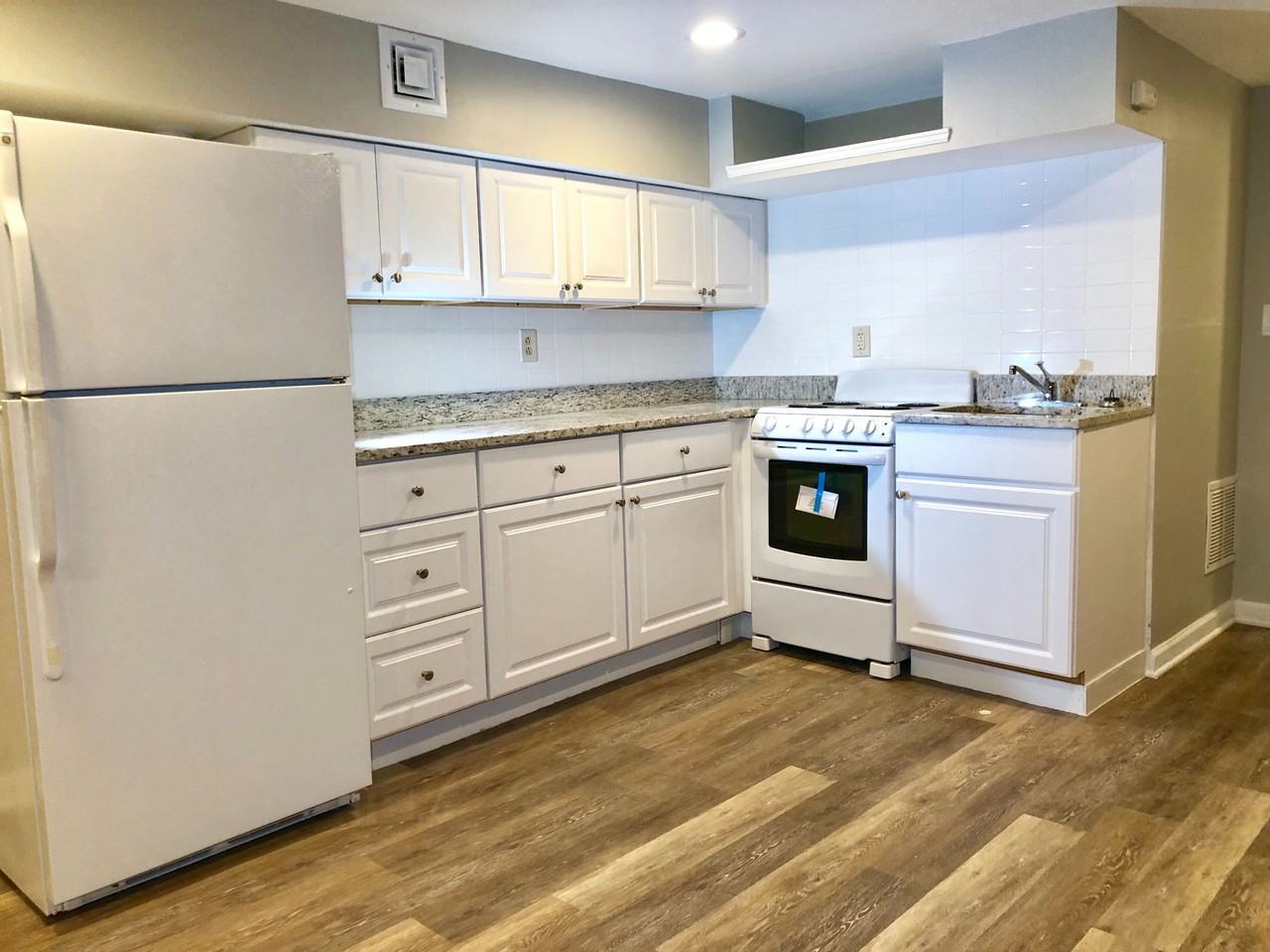 Unit for rent in Highlandtown - Photo 4 of 6