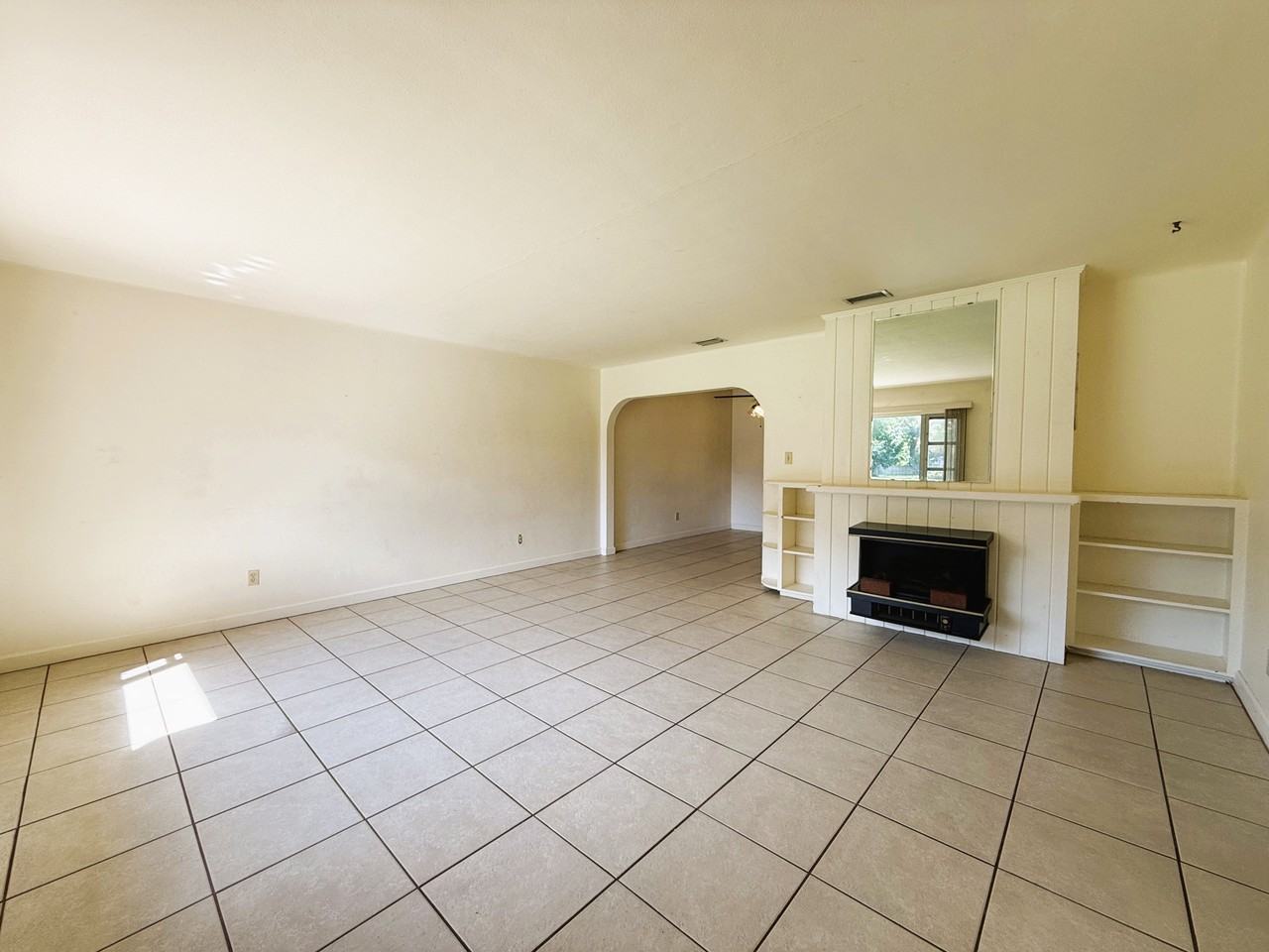 505 Ridge Manor Dr #1 - Photo 2 of 11