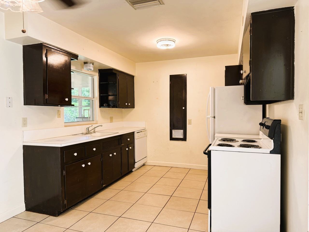 505 Ridge Manor Dr #1 - Photo 6 of 11