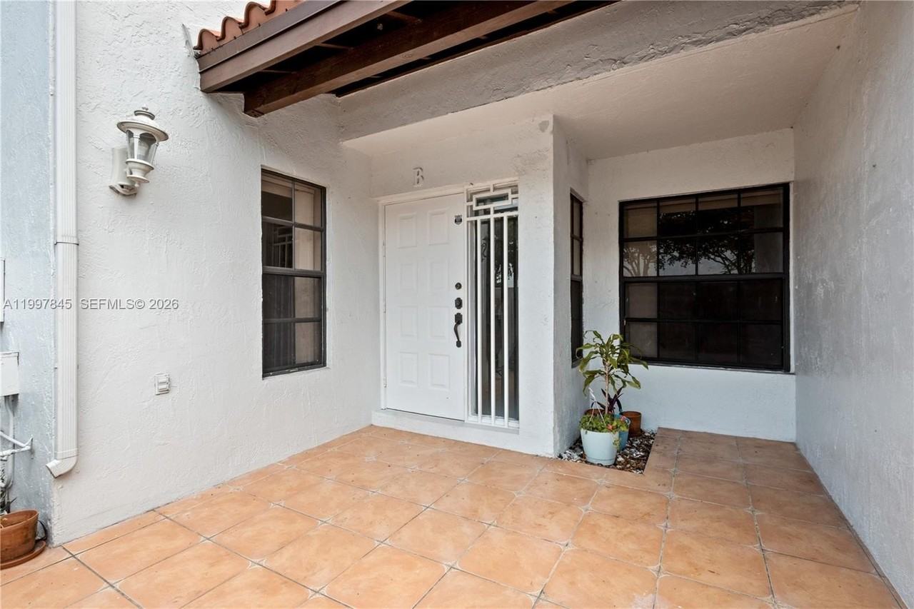 6211 Sw 138th Ct #B - Photo 4 of 27