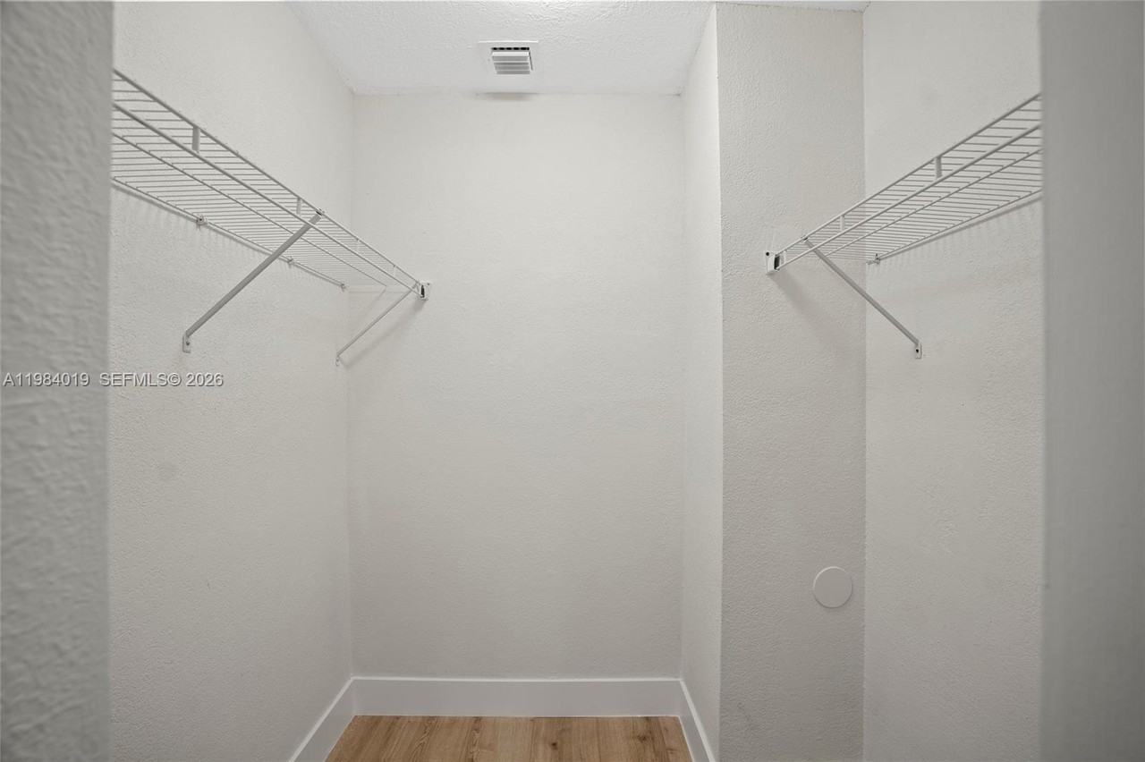 28015 Sw 143rd Ct - Photo 7 of 8