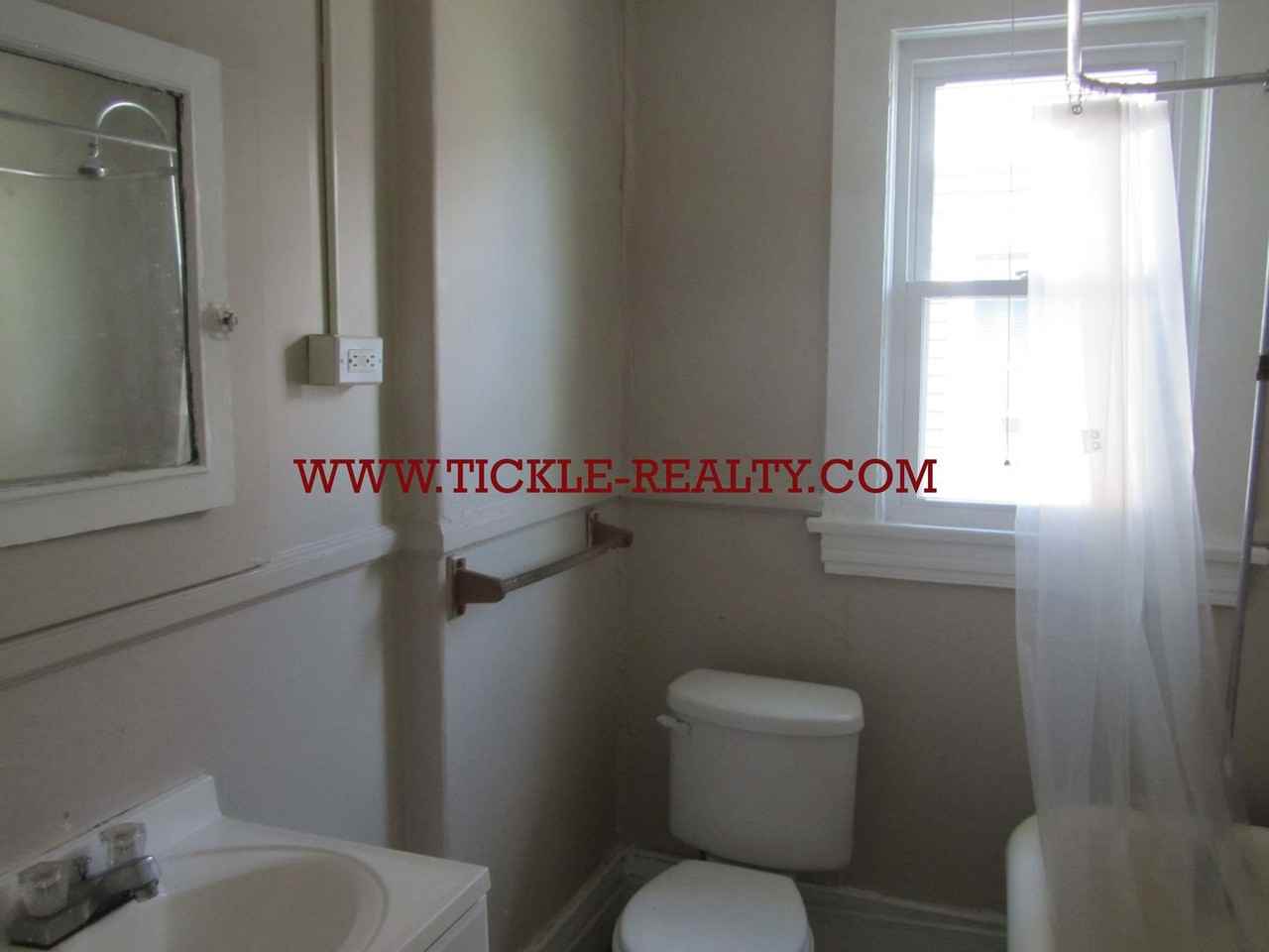 310 Meigs Street - Photo 6 of 15