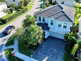 featured image of 4426 Greenway Dr