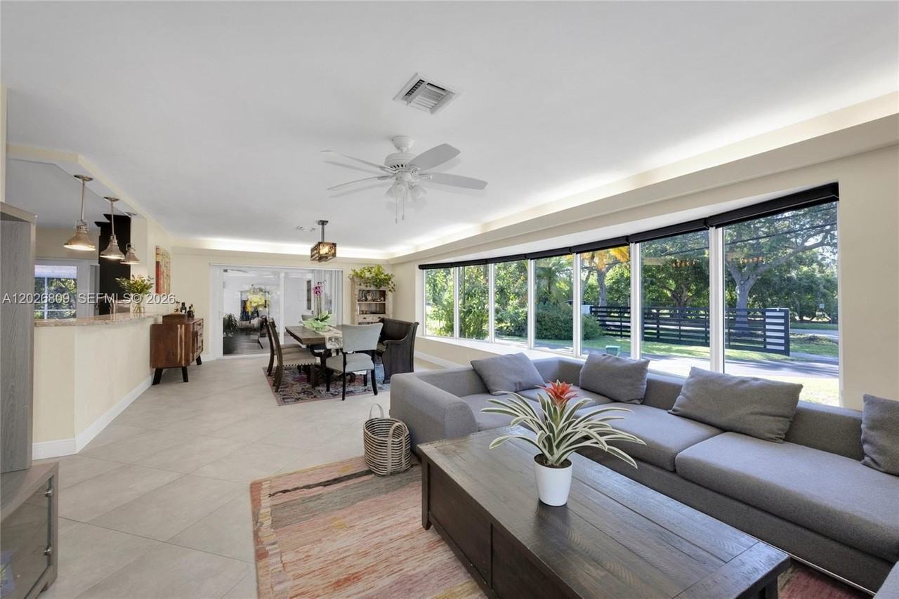 6970 Sw 124th St - Photo 4 of 22