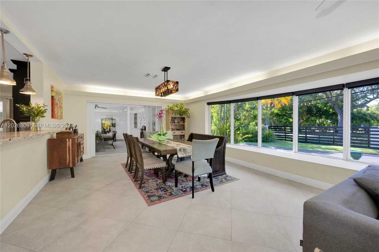 6970 Sw 124th St - Photo 6 of 22