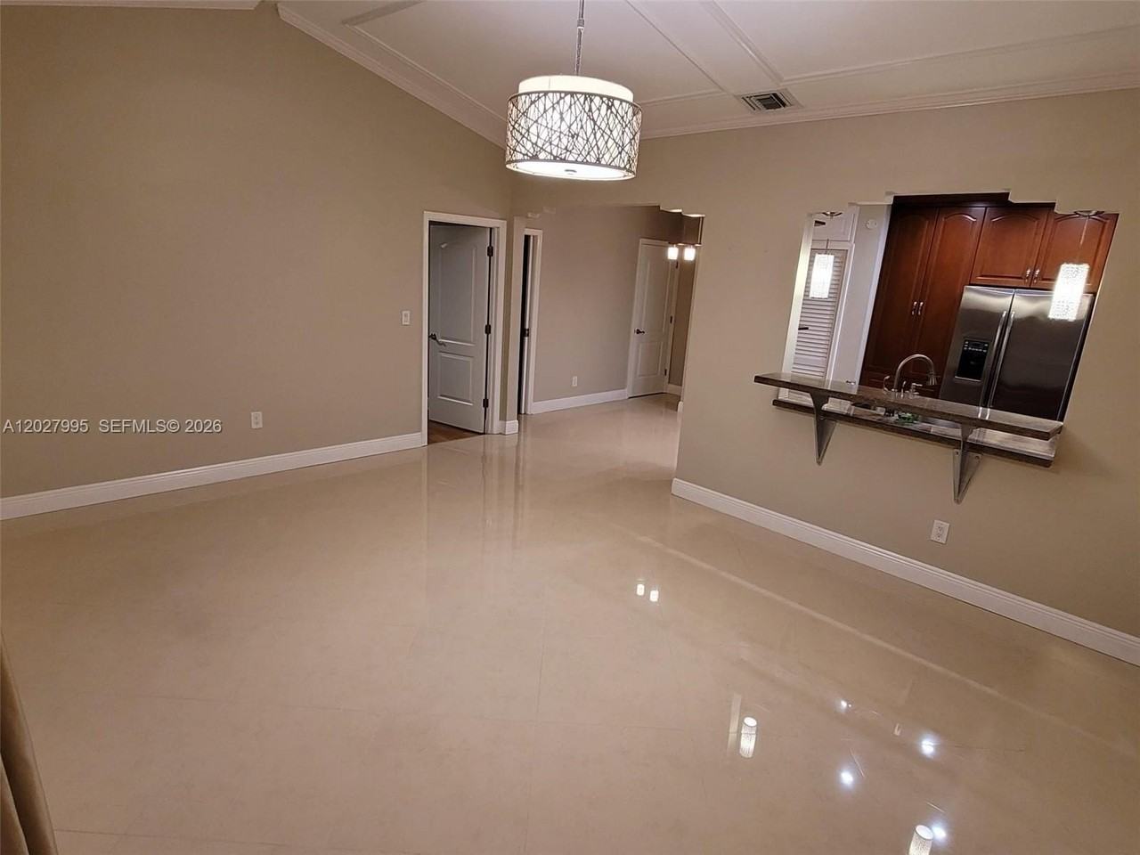 1662 Sw 19th Ave #1662 - Photo 6 of 18