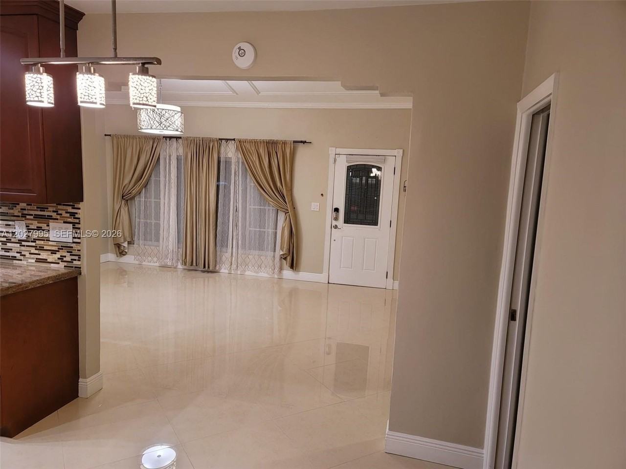 1662 Sw 19th Ave #1662 - Photo 7 of 18