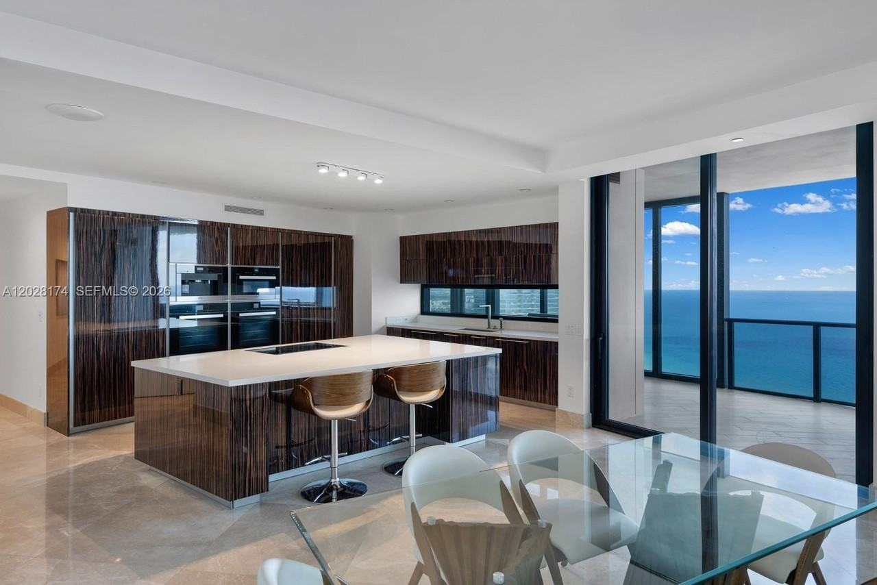 18555 Collins Ave #5105 - Photo 6 of 50