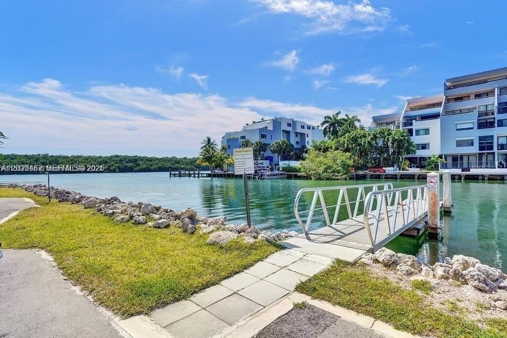400 Kings Point Dr #104 - Photo 5 of 15
