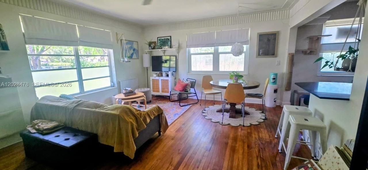 1135 Ne 133rd St #0 - Photo 5 of 20