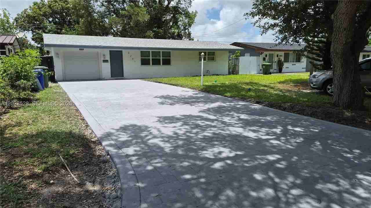 8261 Johnson St - Photo 2 of 13