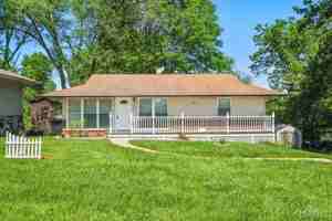 featured image of 721 Montego Dr