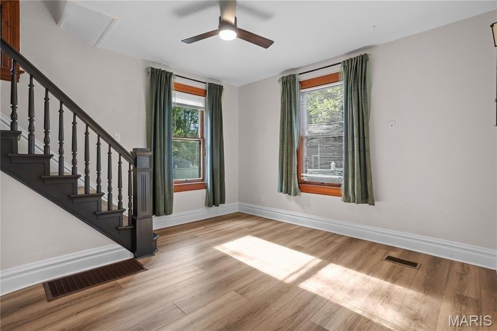 419 S Van Buren Ave - Photo 6 of 21