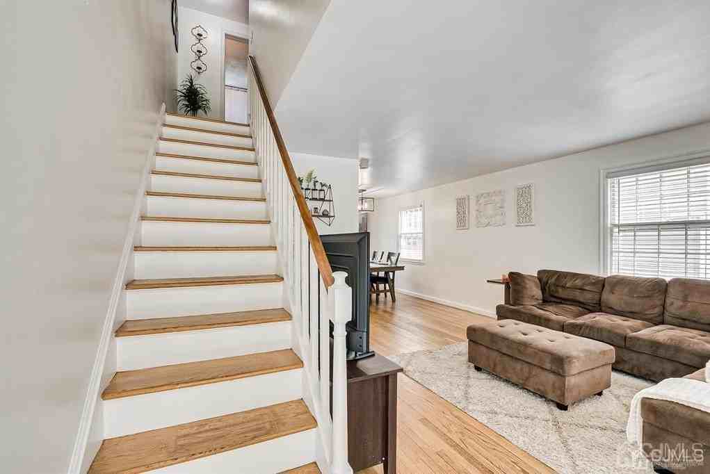 5 Mayfield Pl #B - Photo 3 of 20