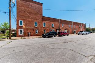913 Walker St - Photo 1 of 1