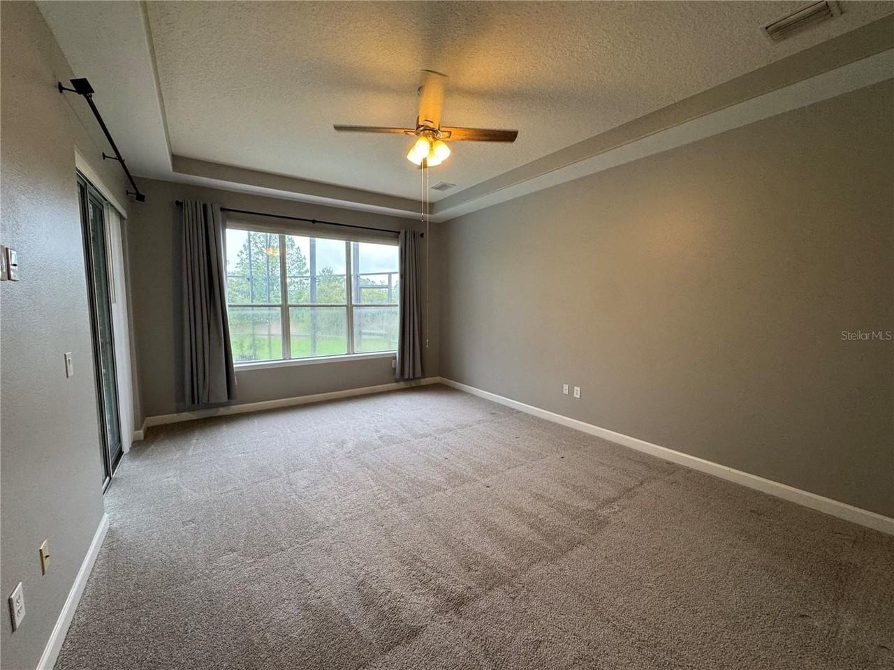 142 Harrington Ct - Photo 5 of 42