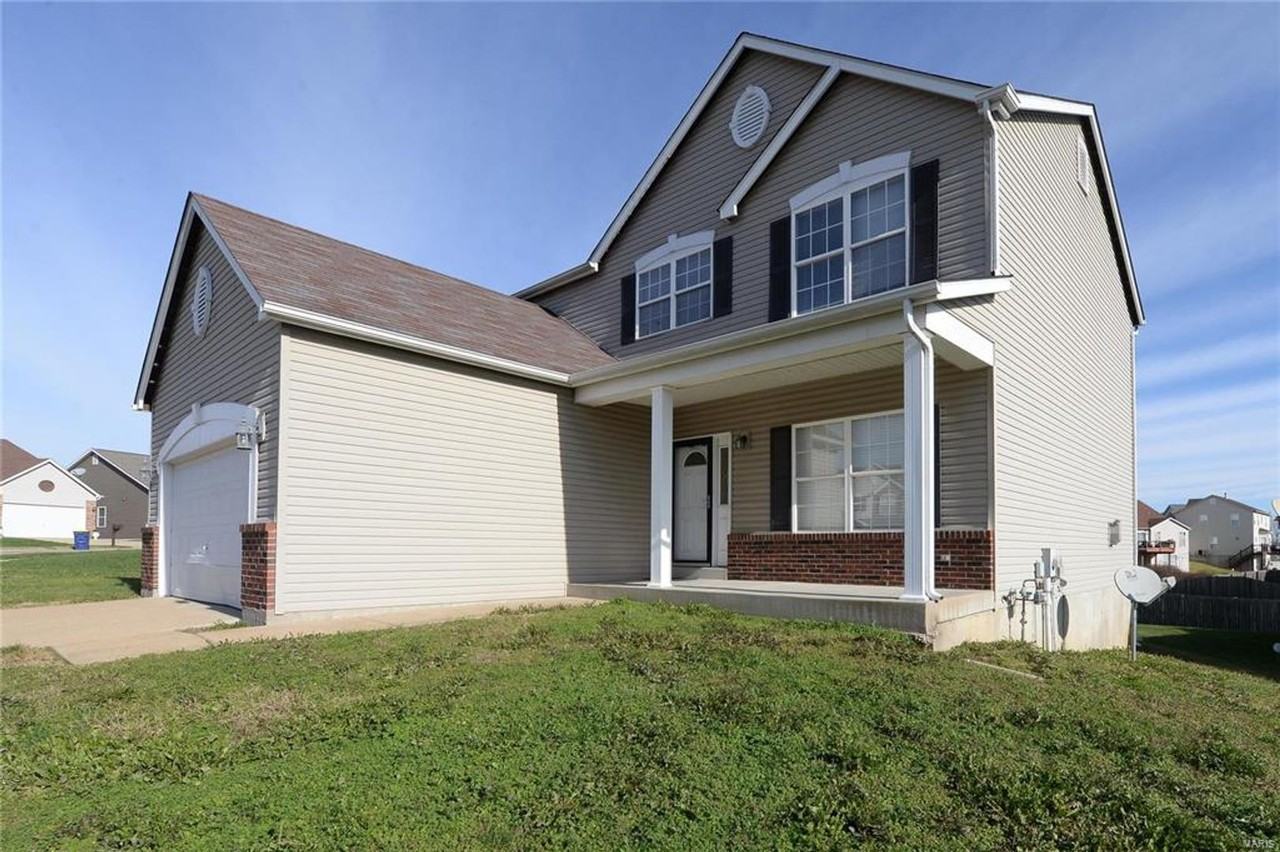 4644 Richmond Forest Dr - Photo 3 of 47