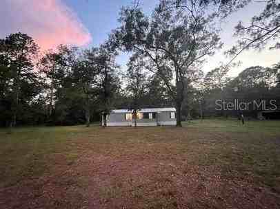 10226 Ne 76th Ter - Photo 2 of 22