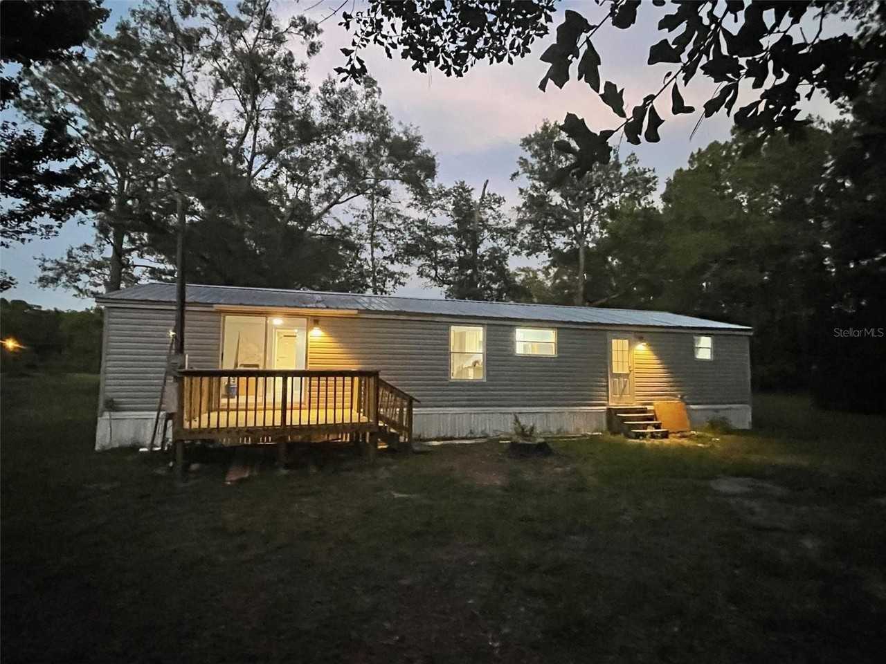 10226 Ne 76th Ter - Photo 4 of 22