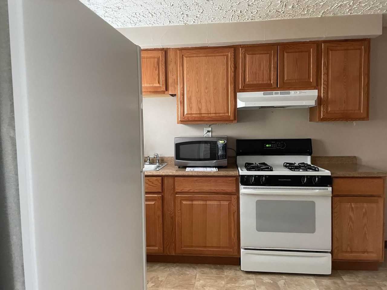 1685 Brodhead Rd #7 - Photo 2 of 9