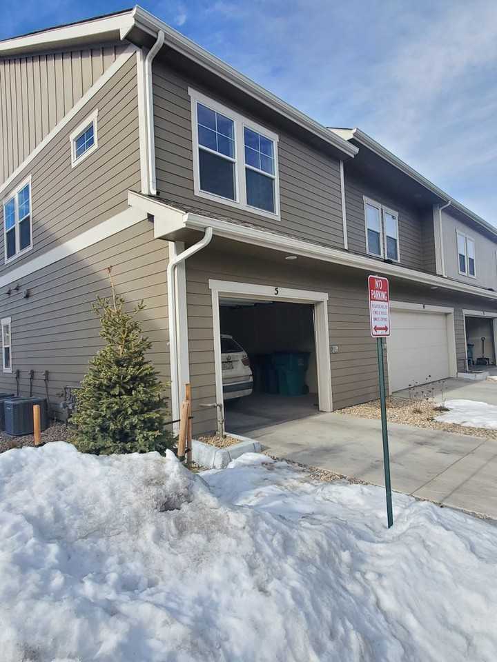 2421 Ridge Top Dr - Photo 5 of 47