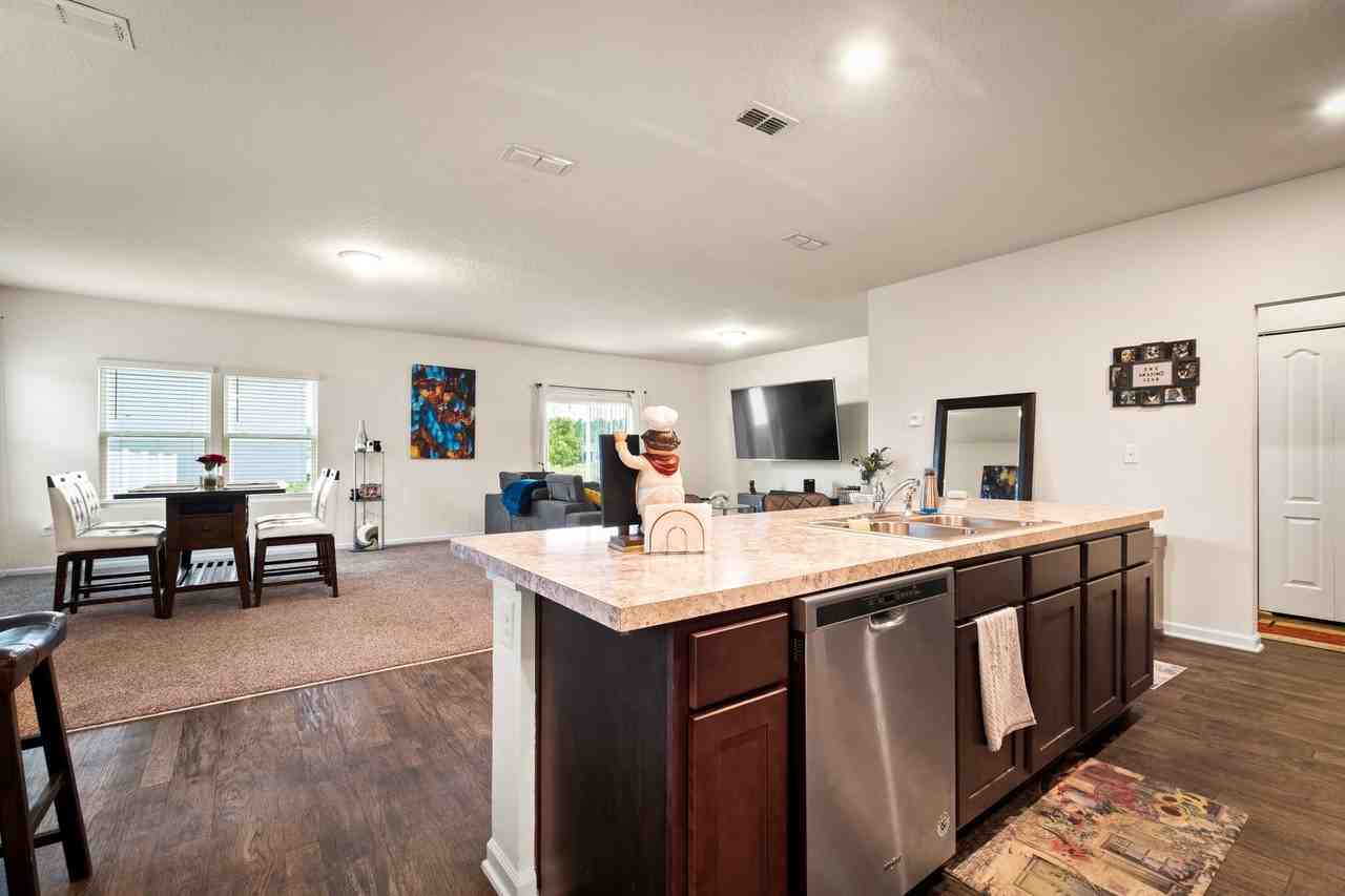 8036 Cape Fox Dr - Photo 2 of 35