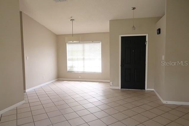 15640 Kensington Trl - Photo 4 of 12