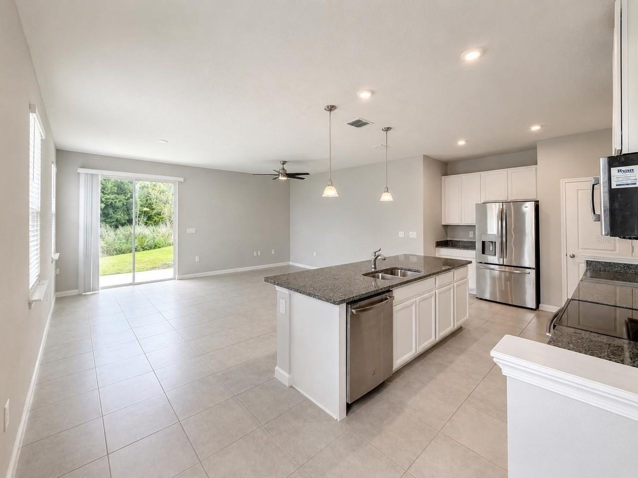 2618 Pleasant Cypress Cir - Photo 7 of 33