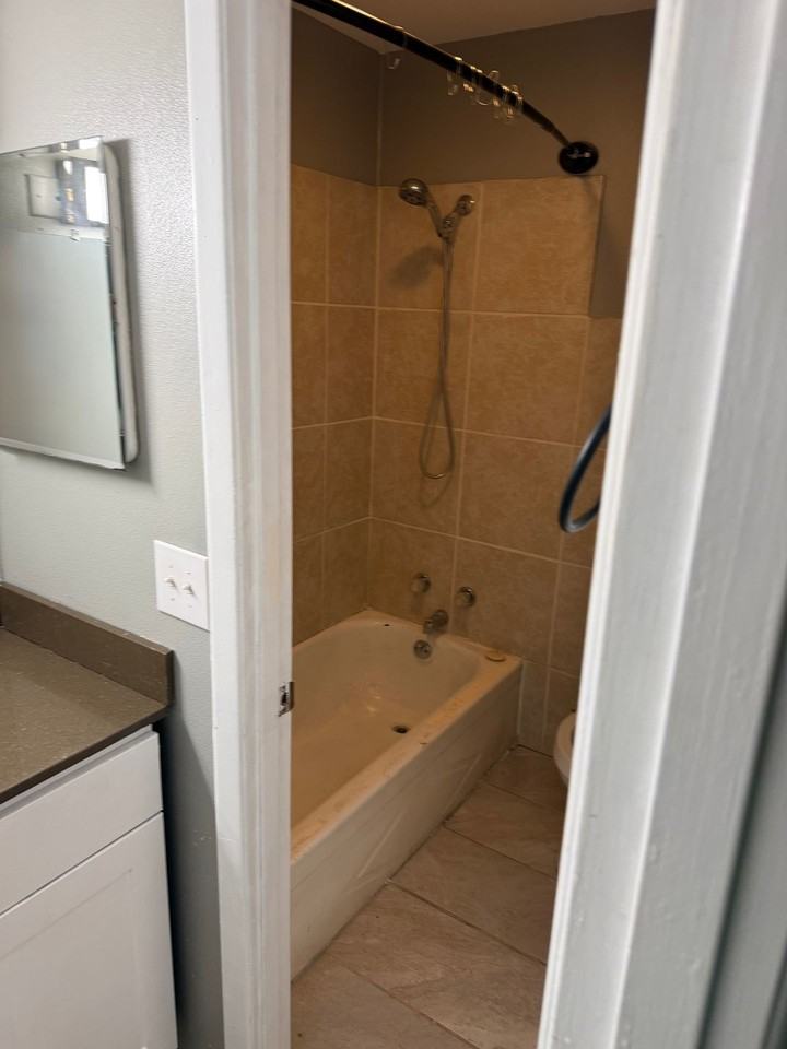 Available - Photo 2 of 10