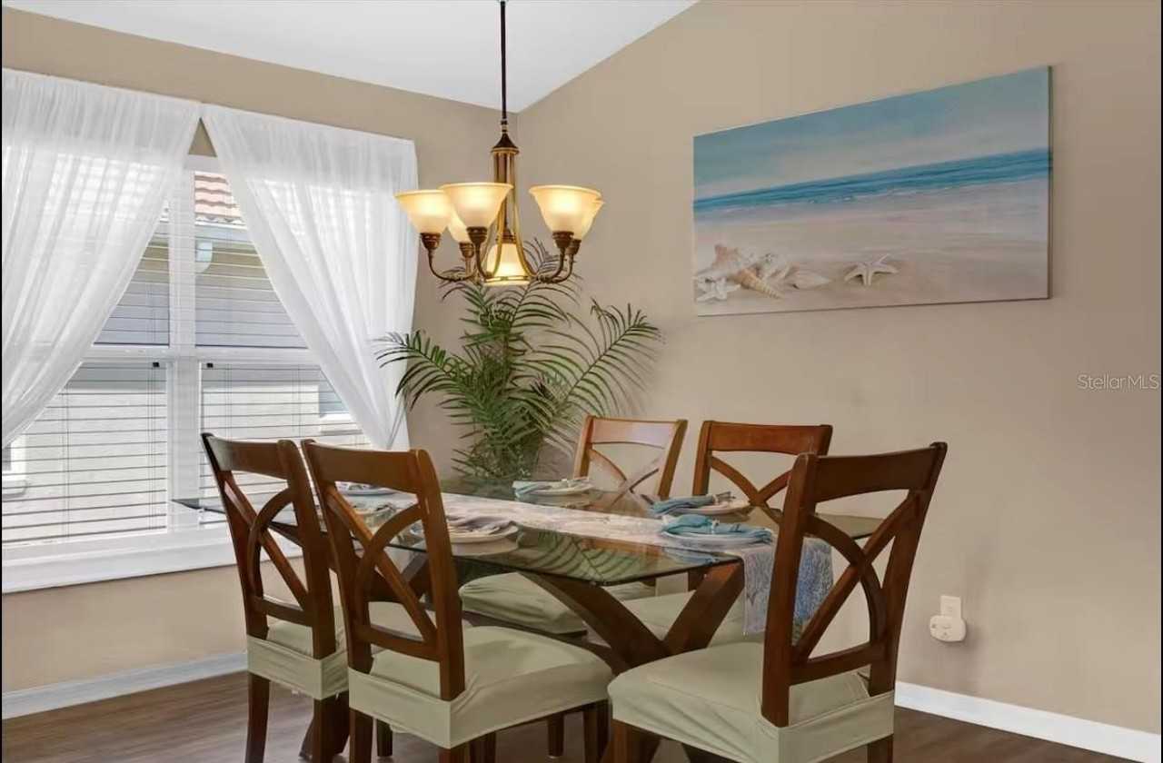 1438 Solana Cir - Photo 4 of 20