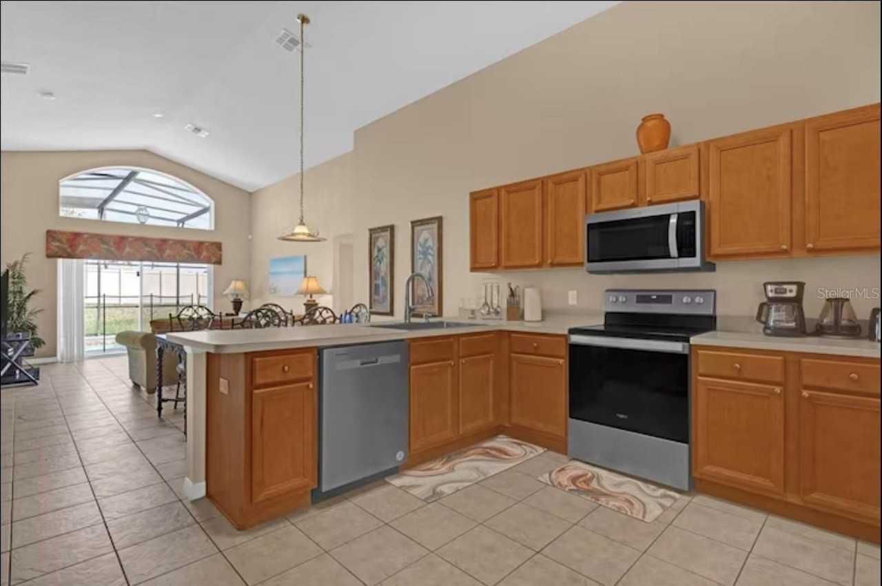 1438 Solana Cir - Photo 6 of 20