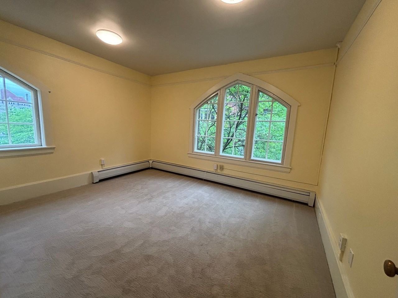 310 Montgomery Street - Photo 3 of 26