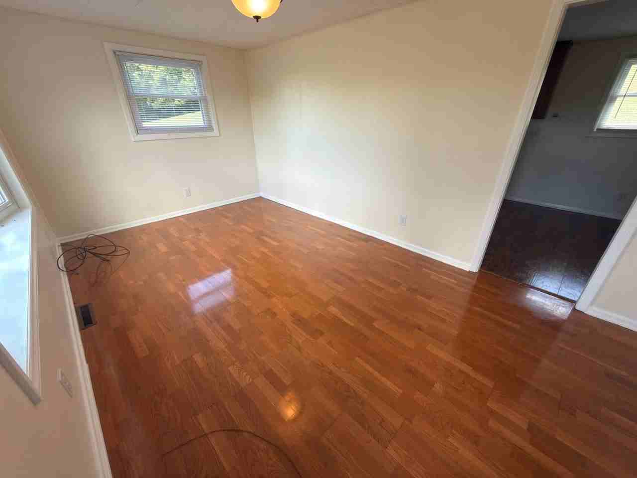 945 Depot St Ne - Photo 5 of 17