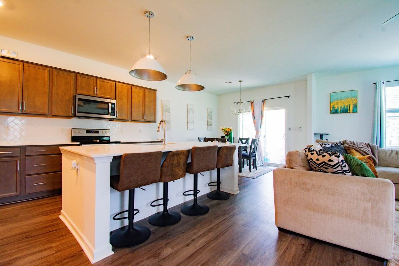 131 Cayden Pl - Photo 4 of 19