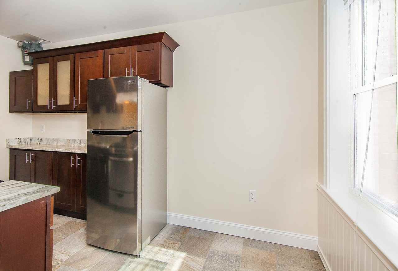 33 Walbridge St - Photo 2 of 9
