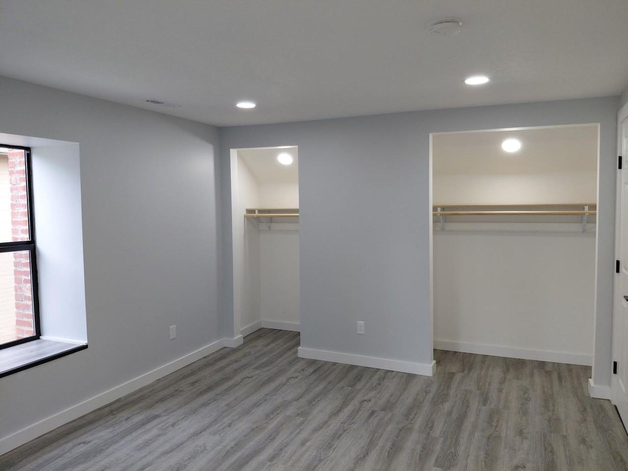 Palmer Apts - Photo 3 of 5