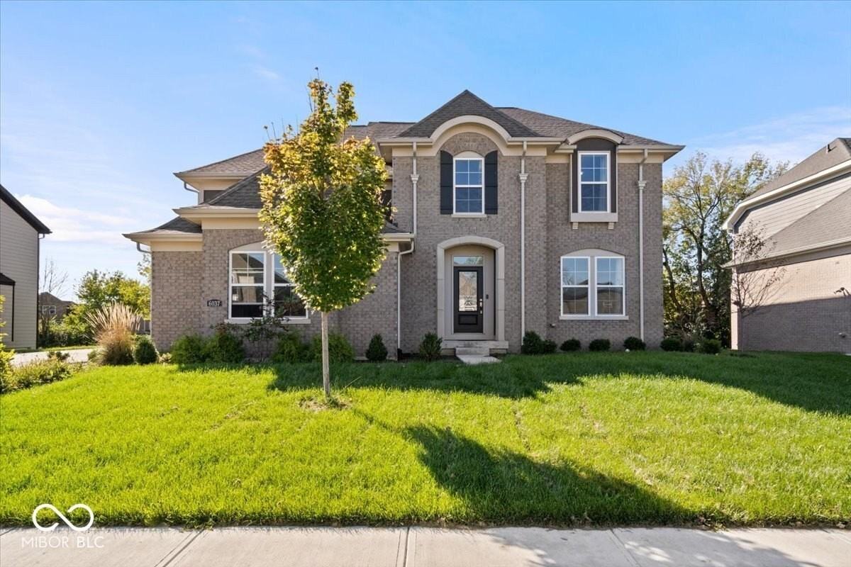 6037 Shallow Creek Ln - Photo 2 of 29