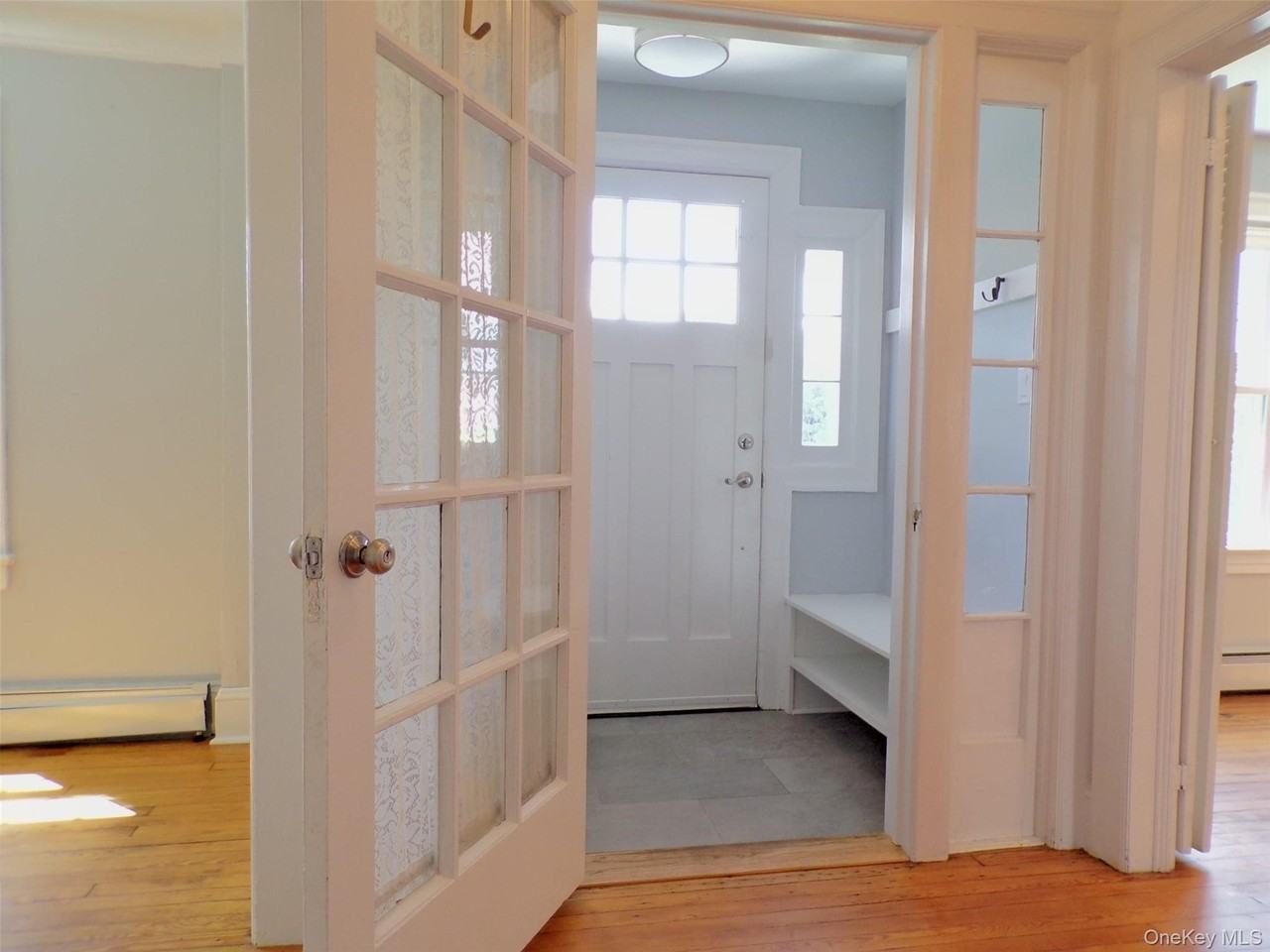 42 Brambach Ave - Photo 6 of 31