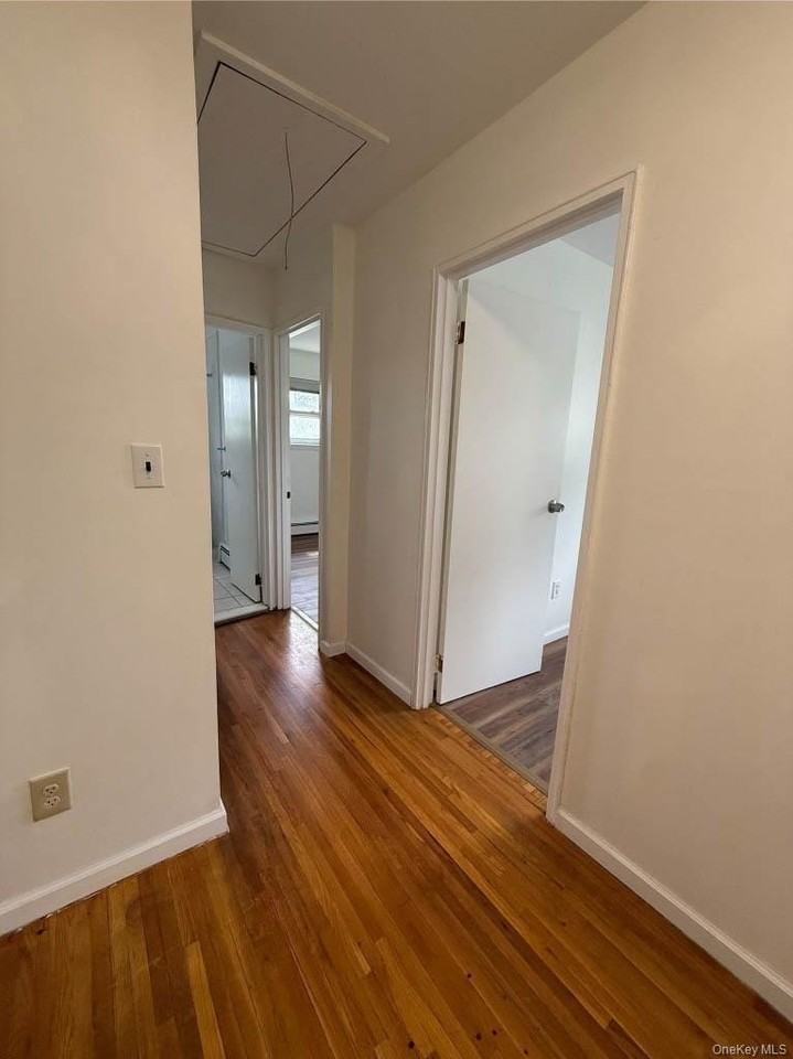 347 Quincy Ave - Photo 4 of 13