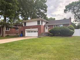 748 Leslie Ln - Photo 1 of 1