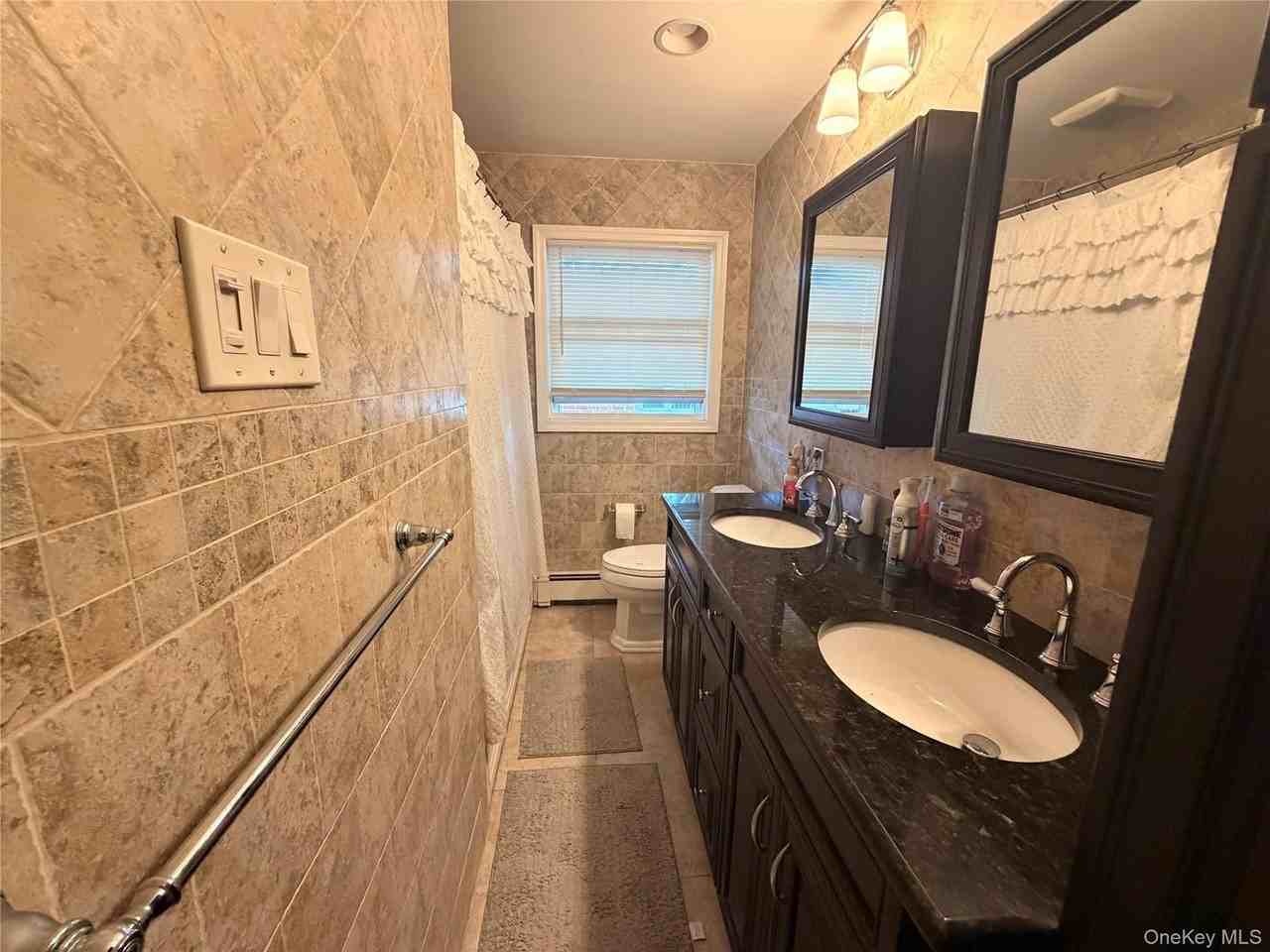 748 Leslie Ln - Photo 7 of 15