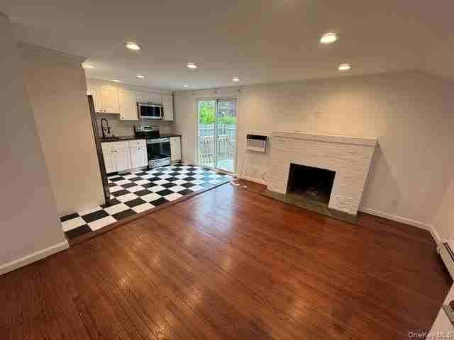 79 Manor Dr - Photo 4 of 9
