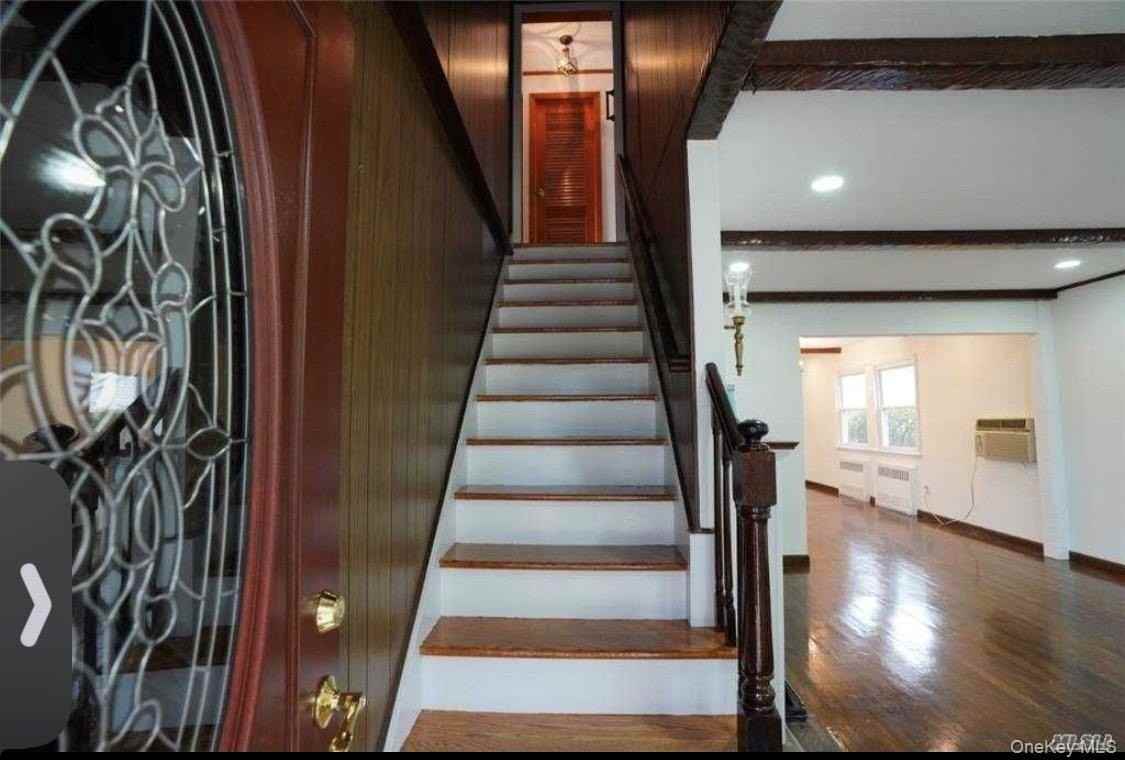 252 Arlington St - Photo 4 of 4